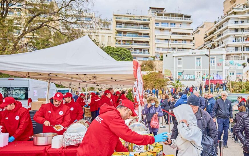 Κούλουμα στην παραλία Φρεαττύδας με τον Βαγγέλη Κονιτόπουλο