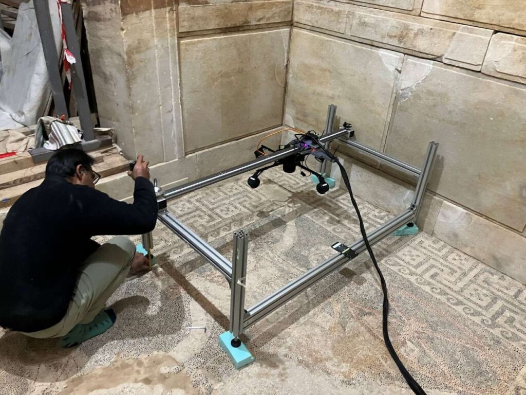 Αμφίπολη: Τύμβος Καστά, ταφικό μνημείο. Φωτογραμμετρική αποτύπωση ψηφιδωτού με το σύστημα Selene Photometric Stereo