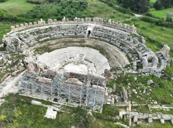 Αρχαία Νικόπολη: Αποκατάσταση στο κάτω κοίλο του Μεγάλου Θεάτρου