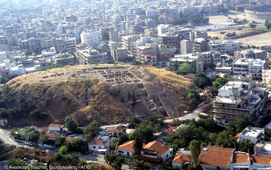 Προχωρούν τα έργα στον αρχαιολογικό χώρο της Τούμπας